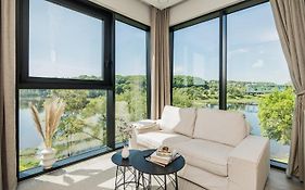 Kaunorama Riverside Suite